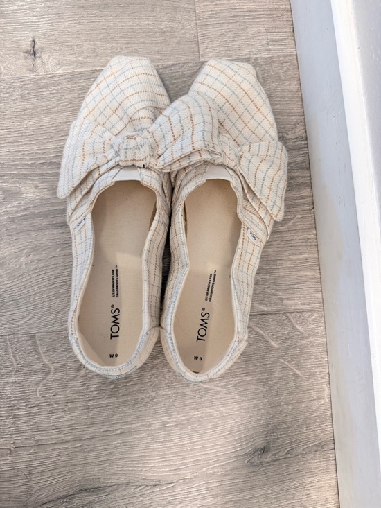 Toms Shoes - TOMS Cream Plaid Knot-Front Slip-Ons